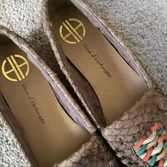 House of Harlow Moccasin Slip Ons - Picture 2 of 2